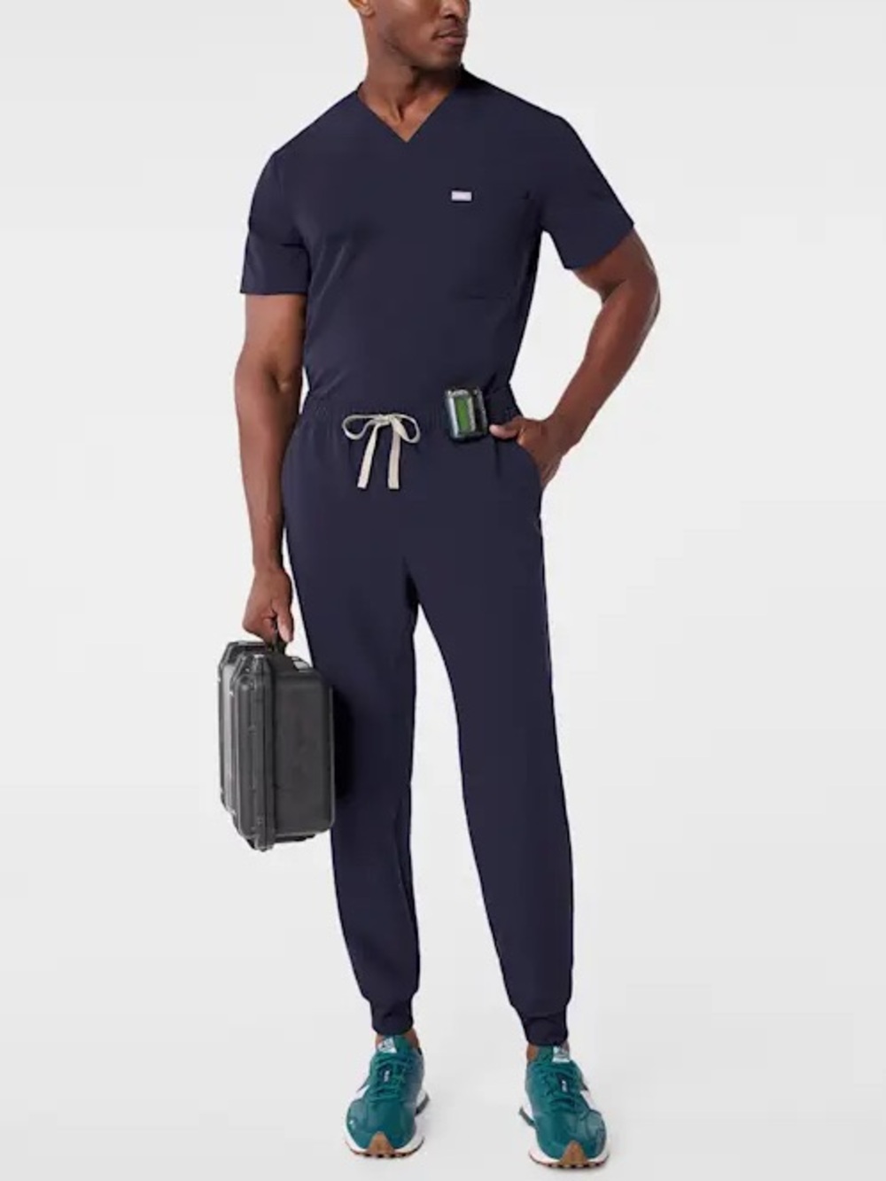 Figs Men’s Size Medium Short Tansen Jogger Scrub Pant and Leon Shirt Set in Navy